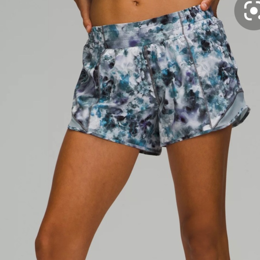 Lululemon Hotty hot shorts, size 12 Tall